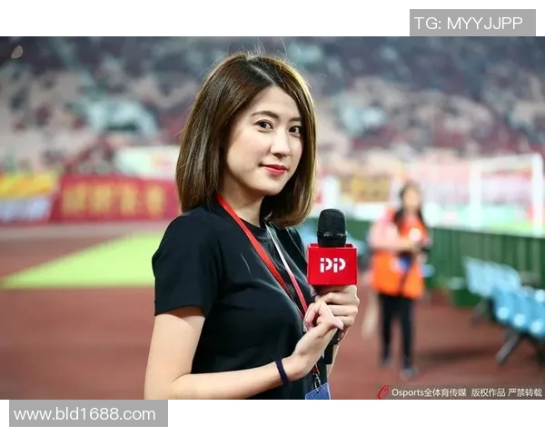 中国女记者深入采访足球明星揭秘背后的故事与梦想 中国女记者深入采访足球明星揭秘背后的故事与梦想